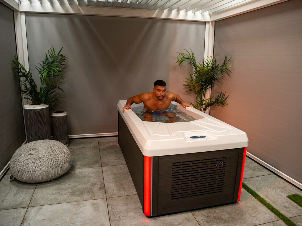 Chill Tub Pro mit RGB LED in den Ecken