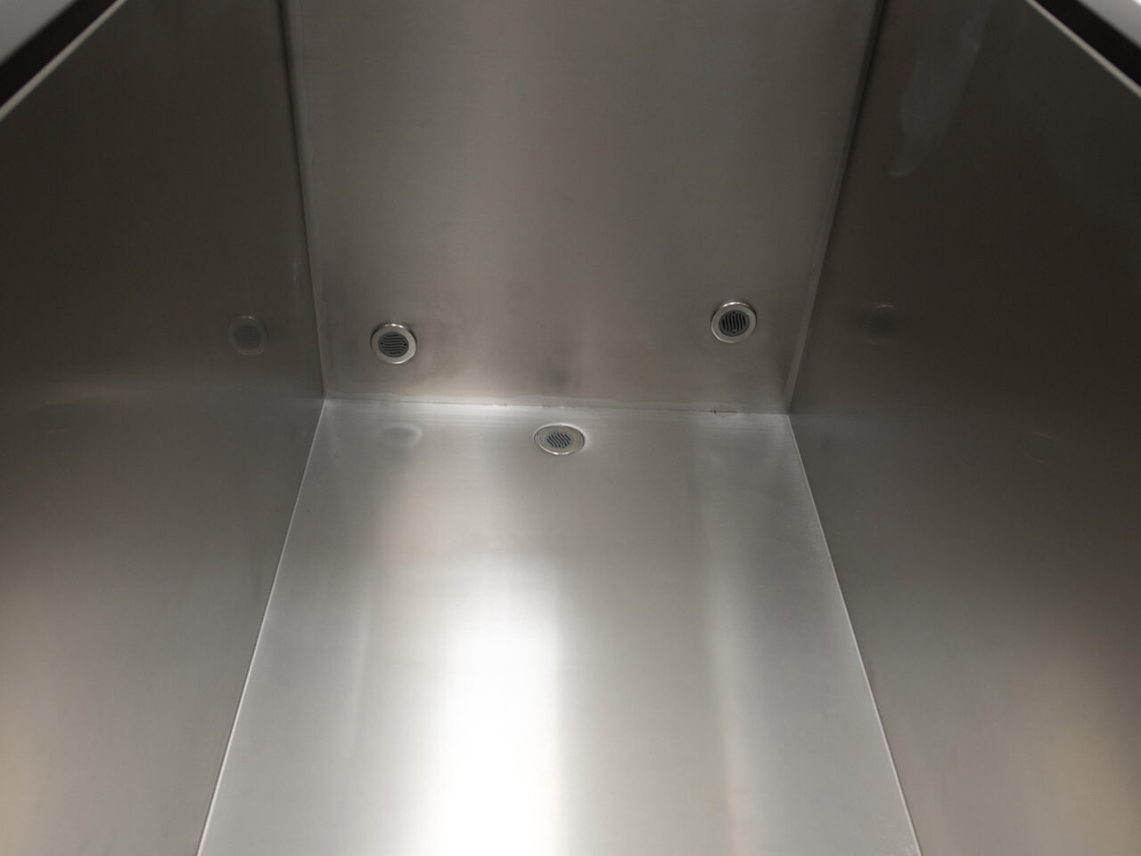 Edelstahlboden von Eiswanne Chill Tub