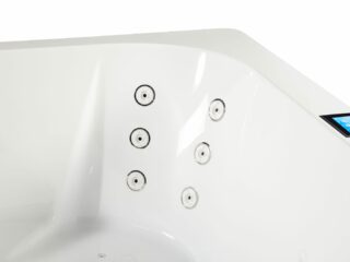 Minipool Rückenmassage