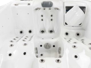 Whirlpool Lindau Sitzbereich